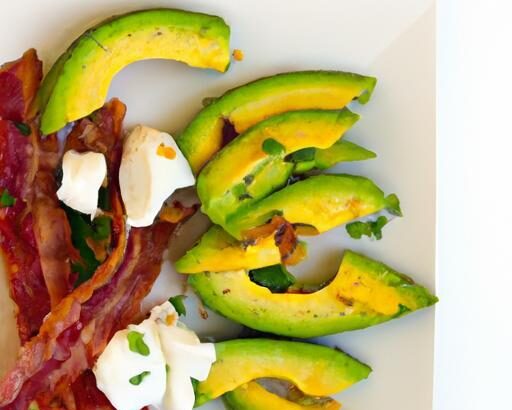 Savory Bacon & Creamy Avocado Bowl: A Flavorful Delight