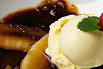 Irresistible Caramelized Banana Foster Flambé with Rum Sauce