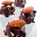 Decadent Dark Chocolate Almond Clusters: A Nutty Delight