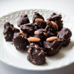 Irresistible Dark Chocolate Almond Clusters: A Sweet Crunch