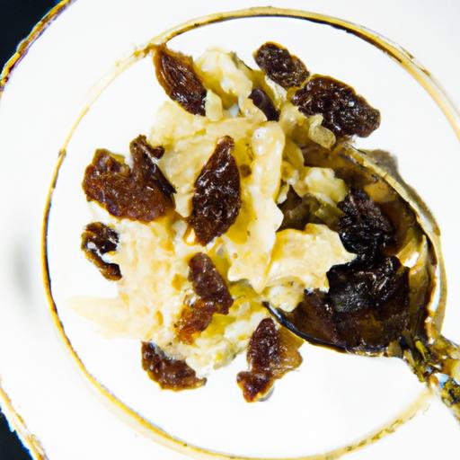 Stilton & Port-Soaked Raisins: ⁢A ⁢Classic Flavor Fusion