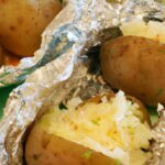 Ultimate Loaded Baked Potato Foil Packets: Easy & Delicious