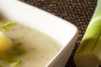 Velvety Potato and Leek Soup: A Comforting Classic Recipe
